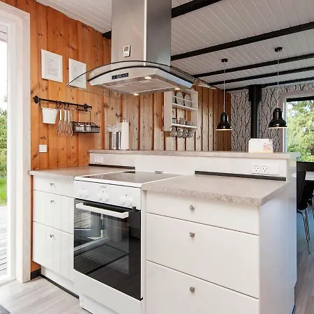 Holiday home Three-bedroom In Romo 35